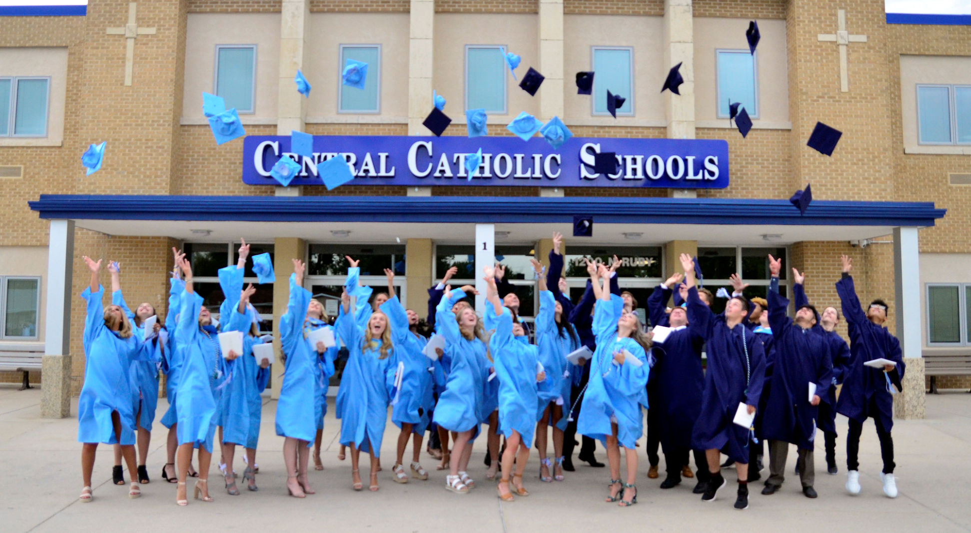 071220_GICCGraduation005_LS.JPG
